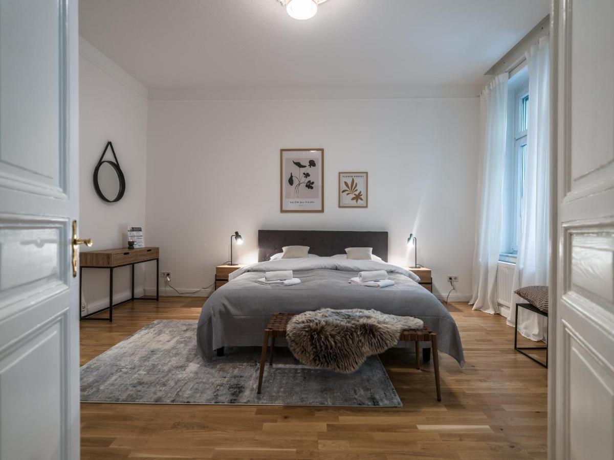 Hochwertige Altbauwohnung Im Modernen Stil In Wiesbaden - Kueche - Terrasse - Wlan - Zentral Exterior photo