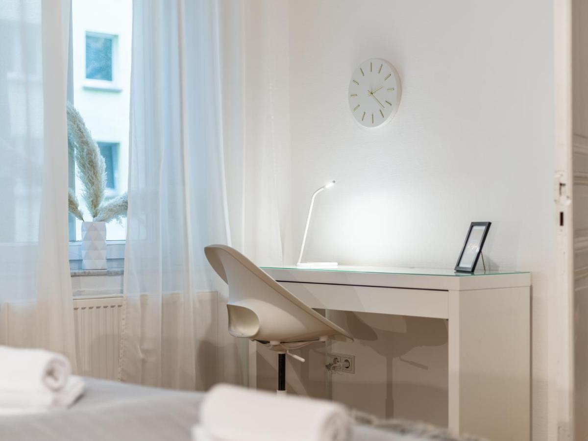 Hochwertige Altbauwohnung Im Modernen Stil In Wiesbaden - Kueche - Terrasse - Wlan - Zentral Exterior photo